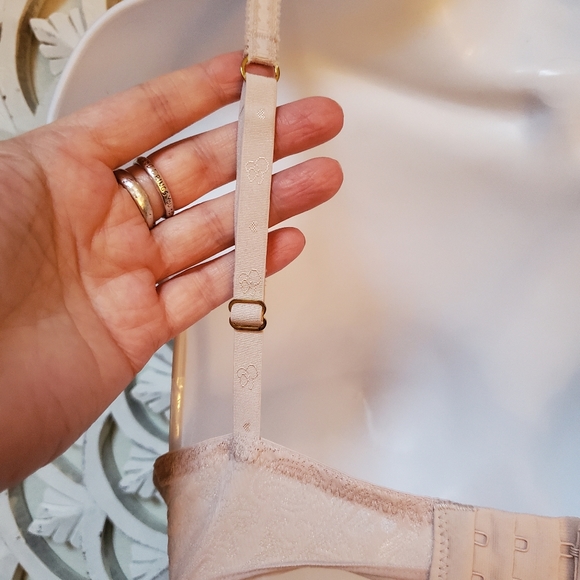 Jessica Simpson Light Padding Underwire Bra 32D - Picture 6 of 11